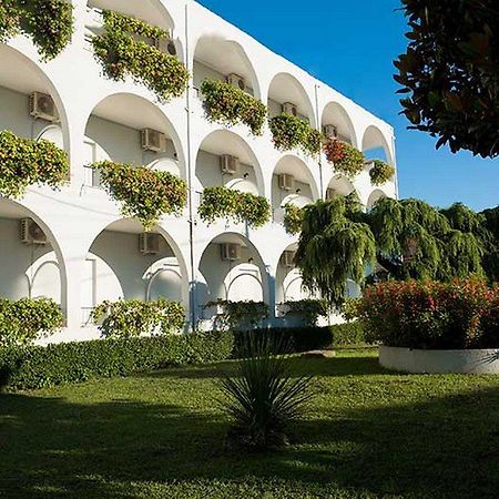 פרבזה Eleni Hotel מראה חיצוני תמונה