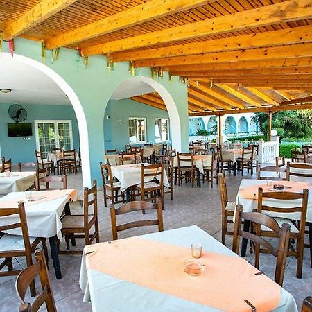 פרבזה Eleni Hotel מראה חיצוני תמונה