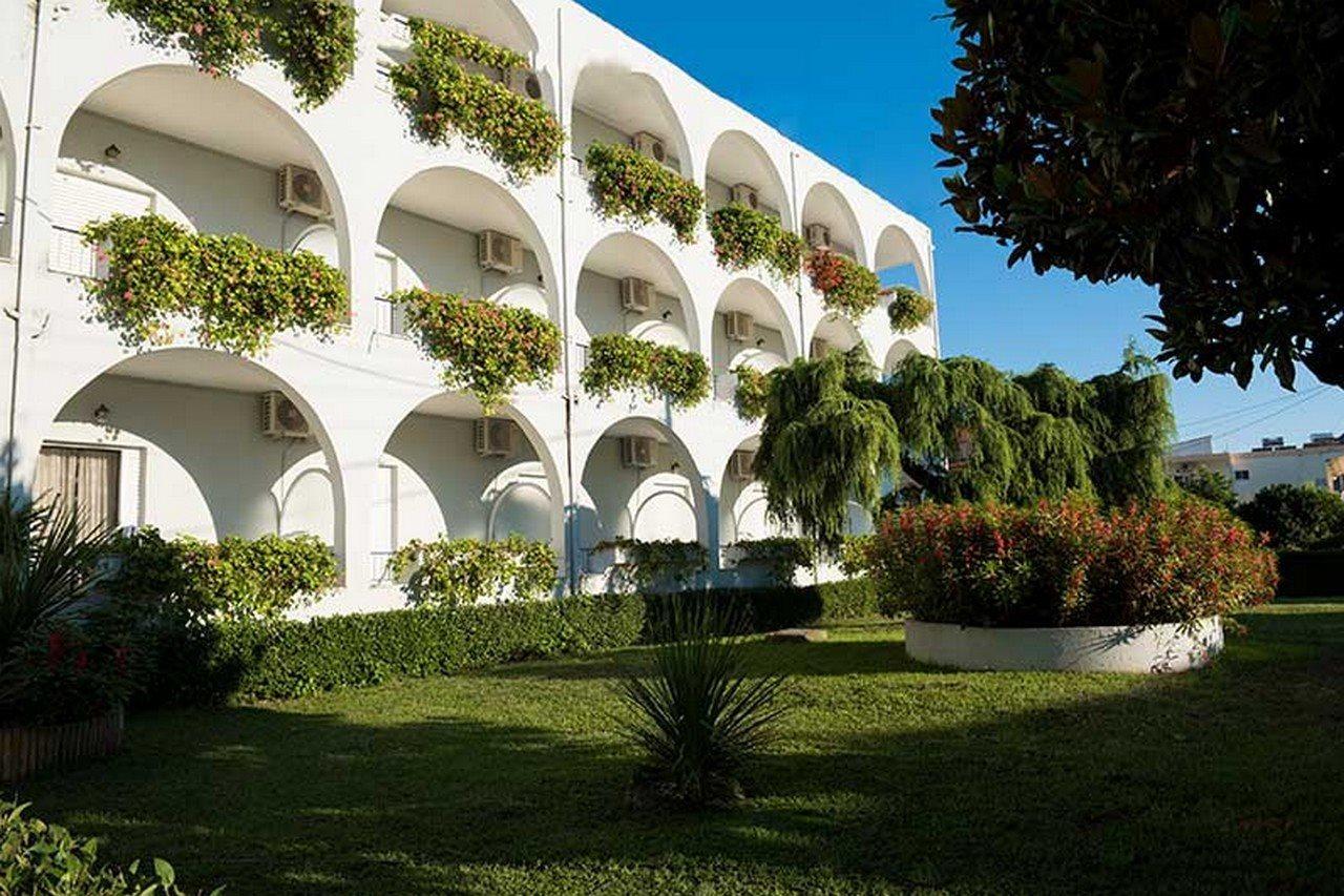 פרבזה Eleni Hotel מראה חיצוני תמונה