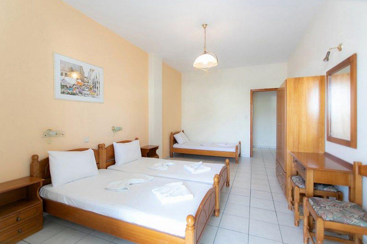 פרבזה Eleni Hotel מראה חיצוני תמונה