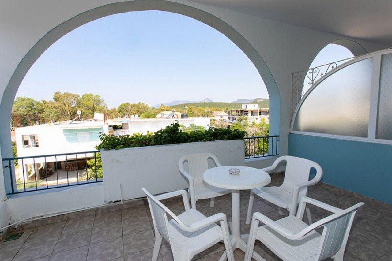 פרבזה Eleni Hotel מראה חיצוני תמונה